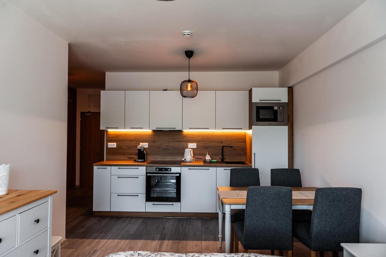 Apartmany Besen Bešeňová Eksteriør bilde