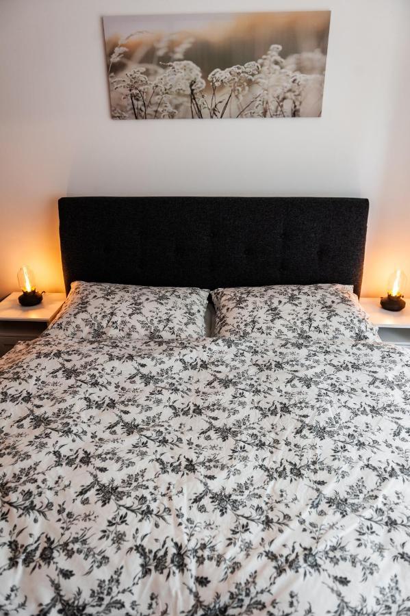 Apartmany Besen Bešeňová Eksteriør bilde