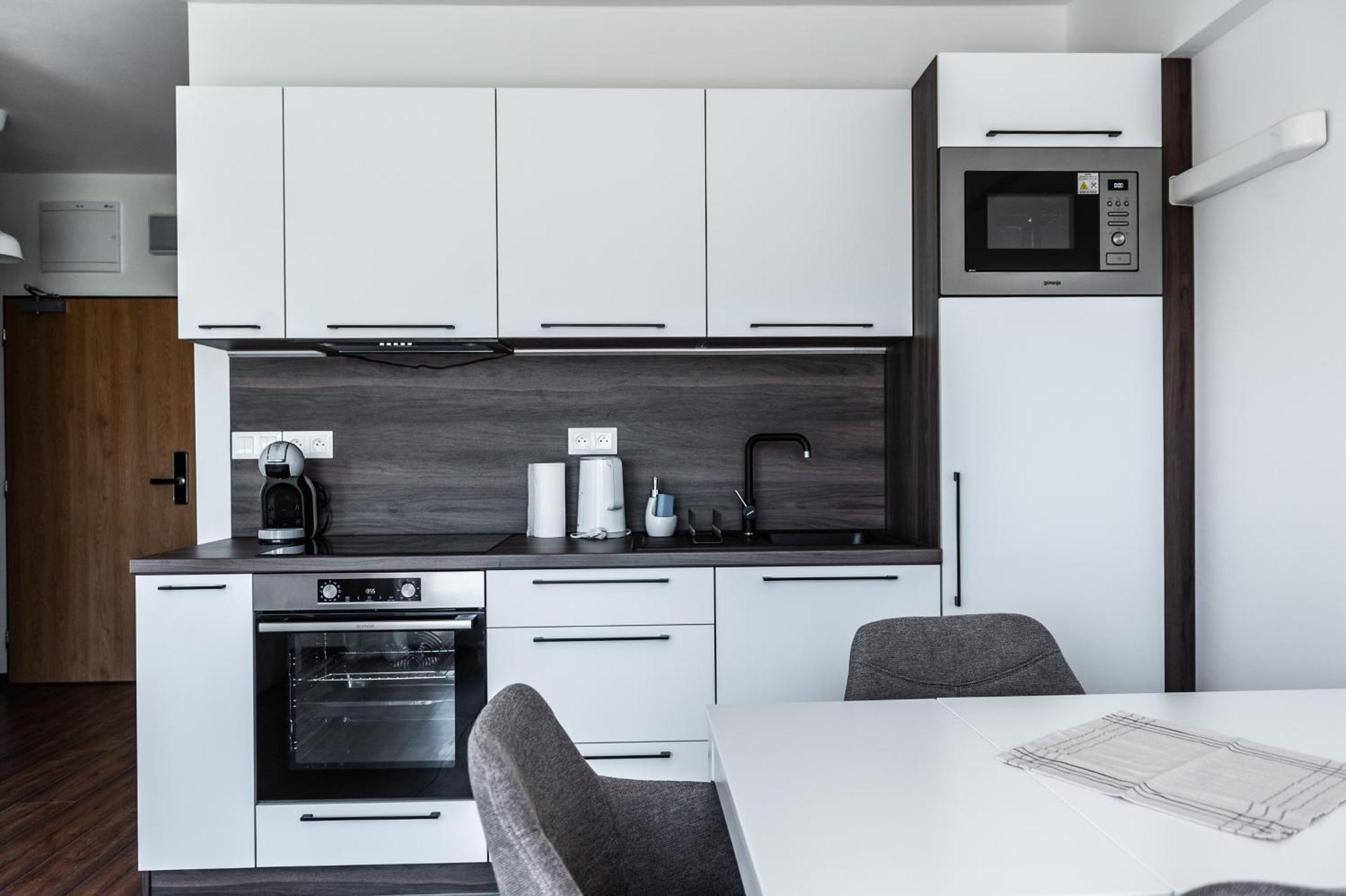 Apartmany Besen Bešeňová Eksteriør bilde