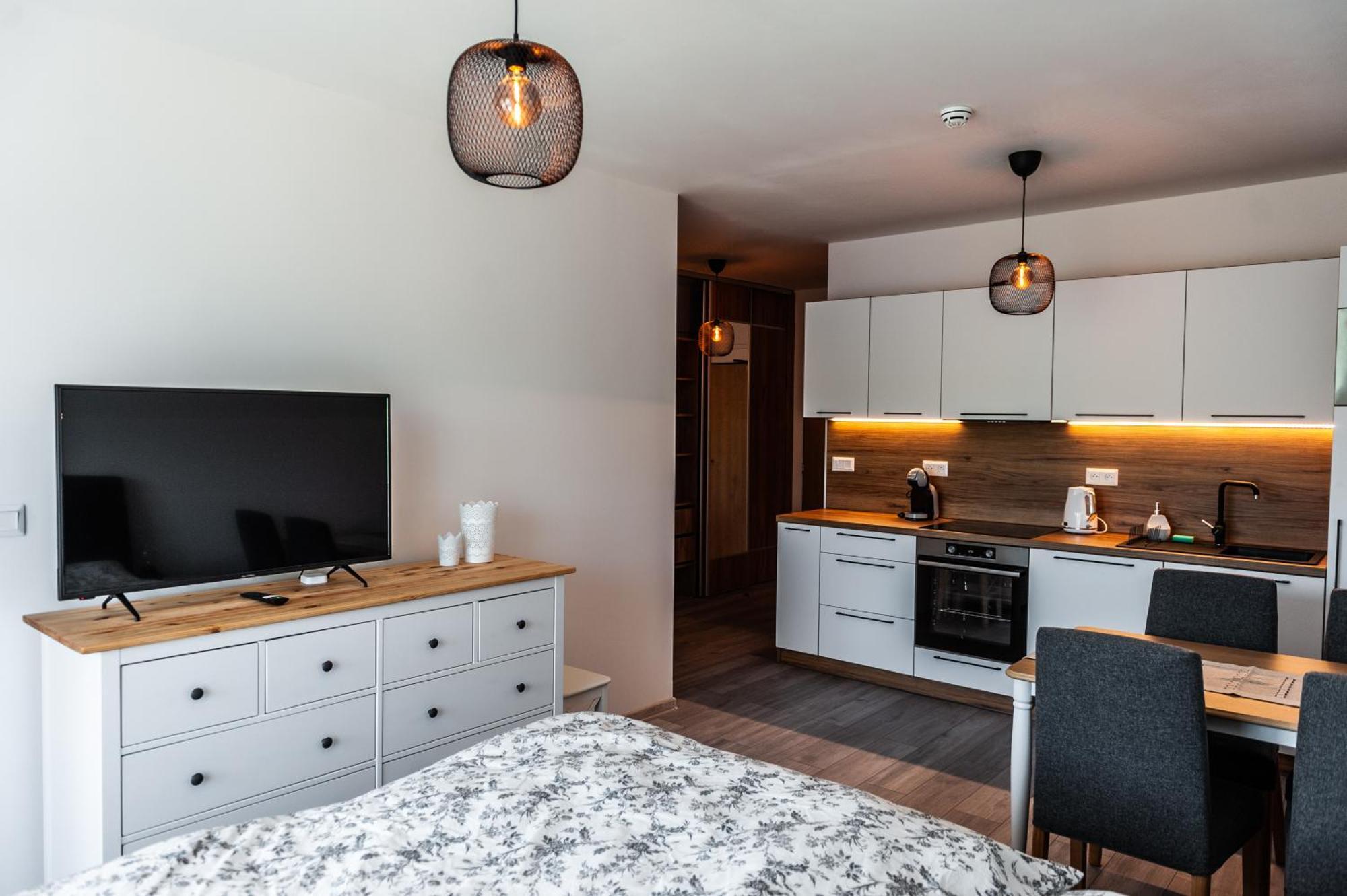 Apartmany Besen Bešeňová Eksteriør bilde