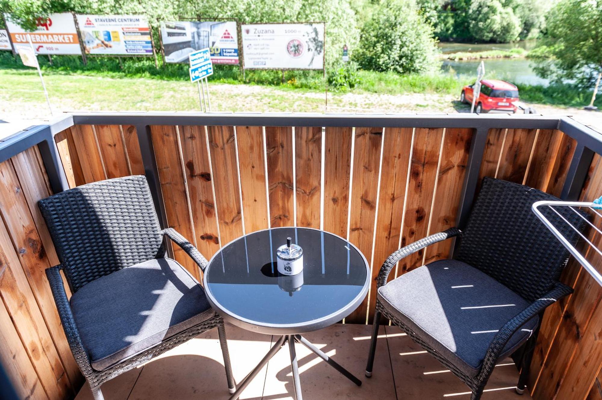 Apartmany Besen Bešeňová Eksteriør bilde